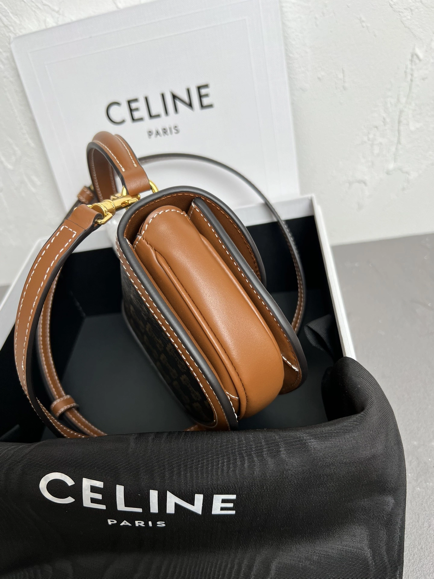 Celine Besace Bags FashionForward 78518