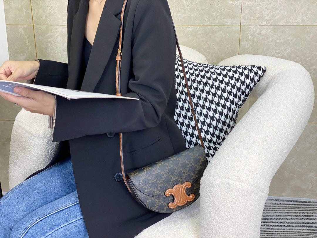 Celine Besace Bags Stylish 94674