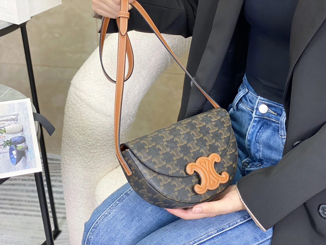 Celine Besace Bags Stylish 94674