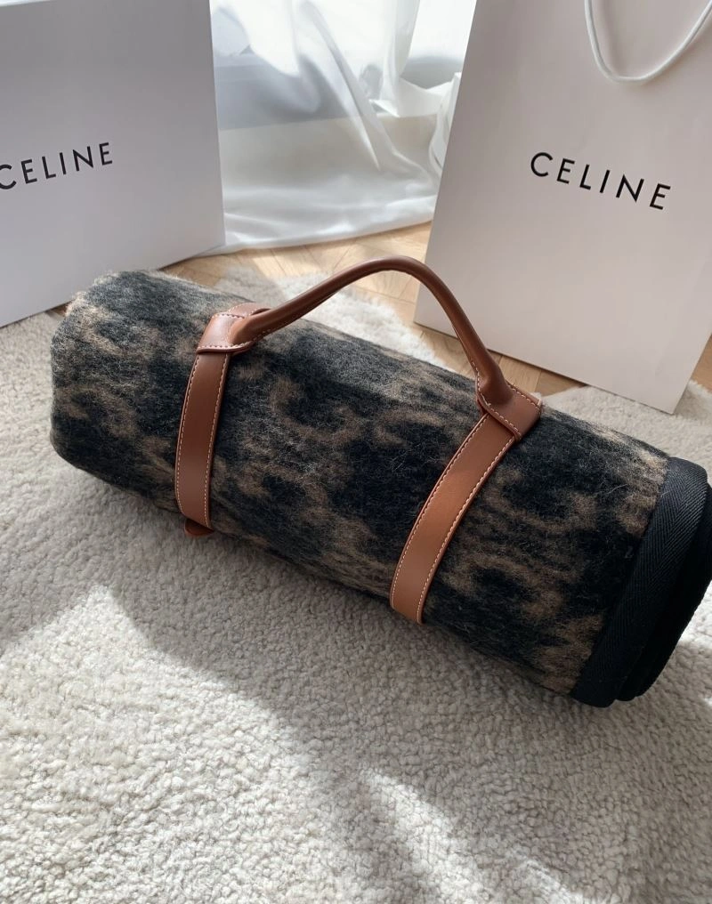 Trendy Celine Blanket 256577