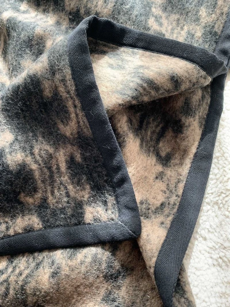 Trendy Celine Blanket 256577