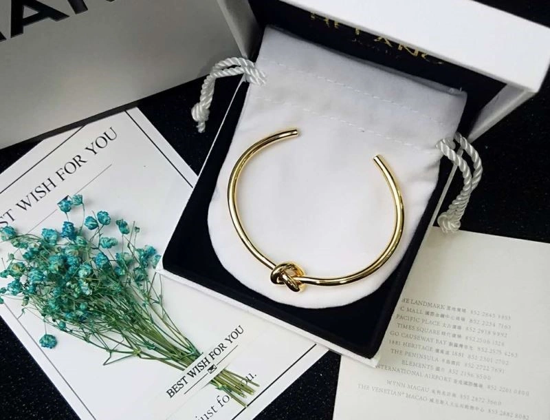 Minimalist Celine Bracelets 218108