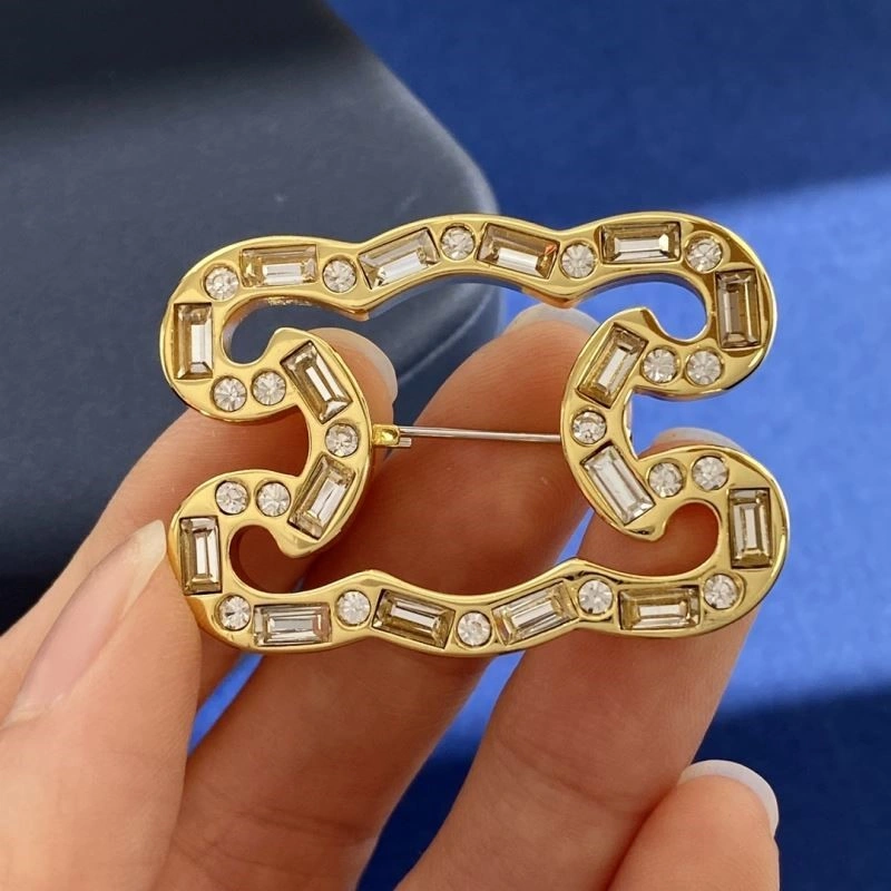 Minimalist Celine Brooches 218191