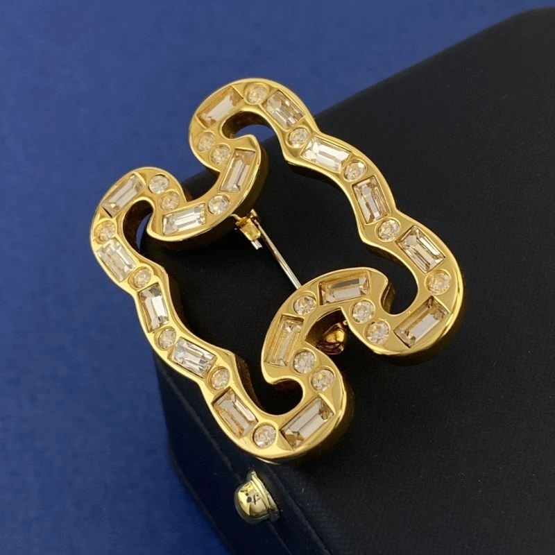 Minimalist Celine Brooches 218191