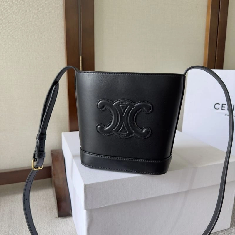 Trendsetting Celine Bucket Bags 60645