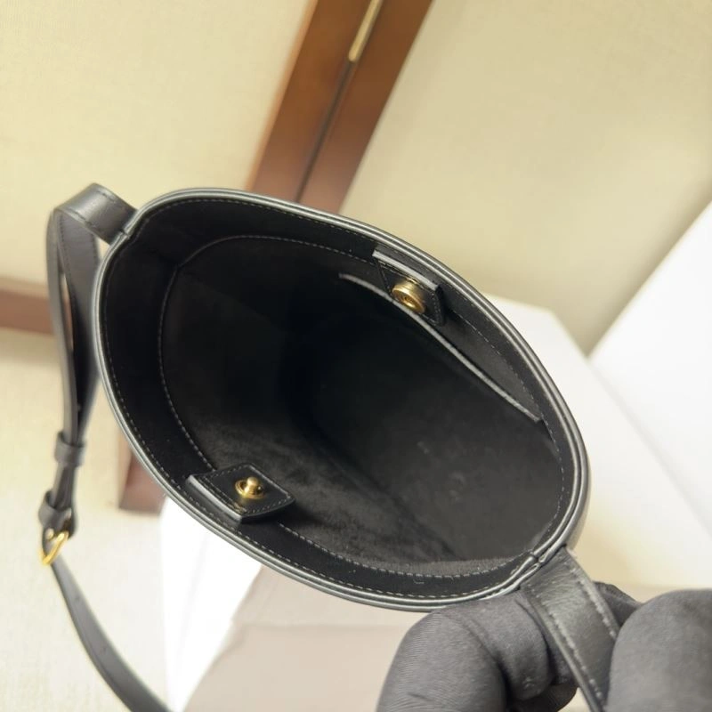 Trendsetting Celine Bucket Bags 60645