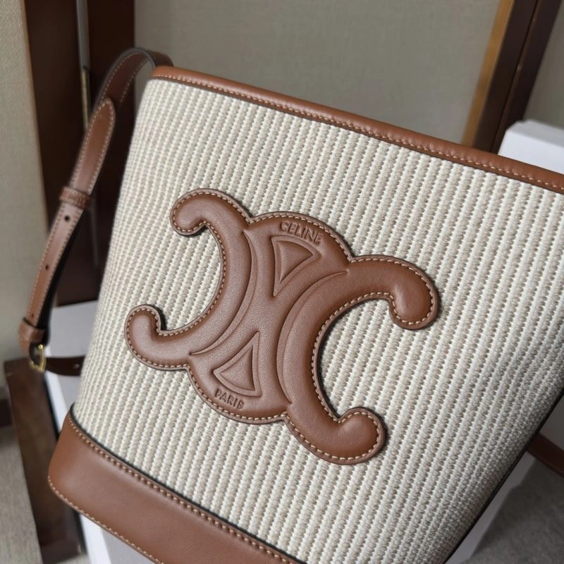 Effortless Celine Bucket Bags 60582