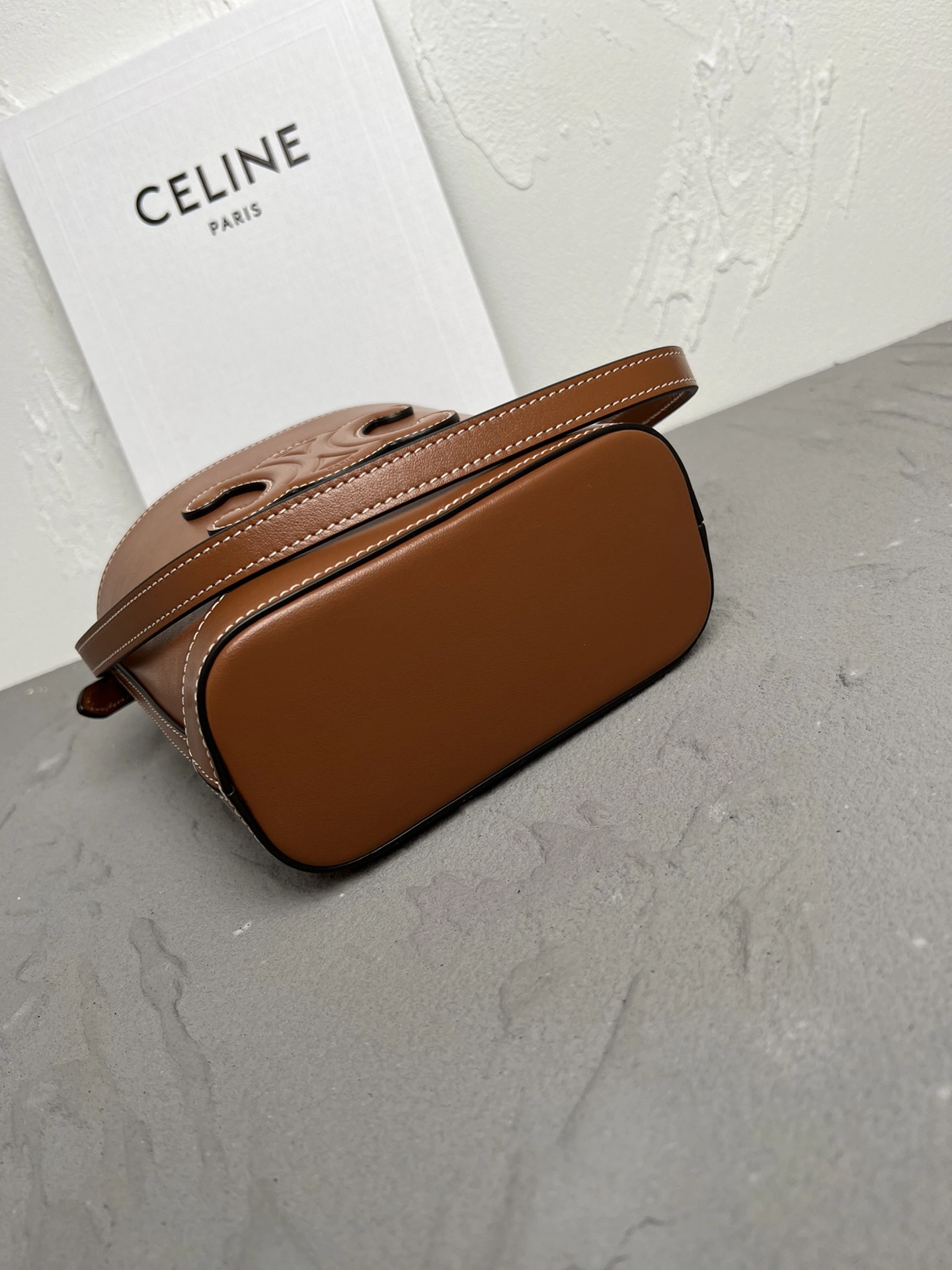 Tailored Celine Bucket Bags 78523