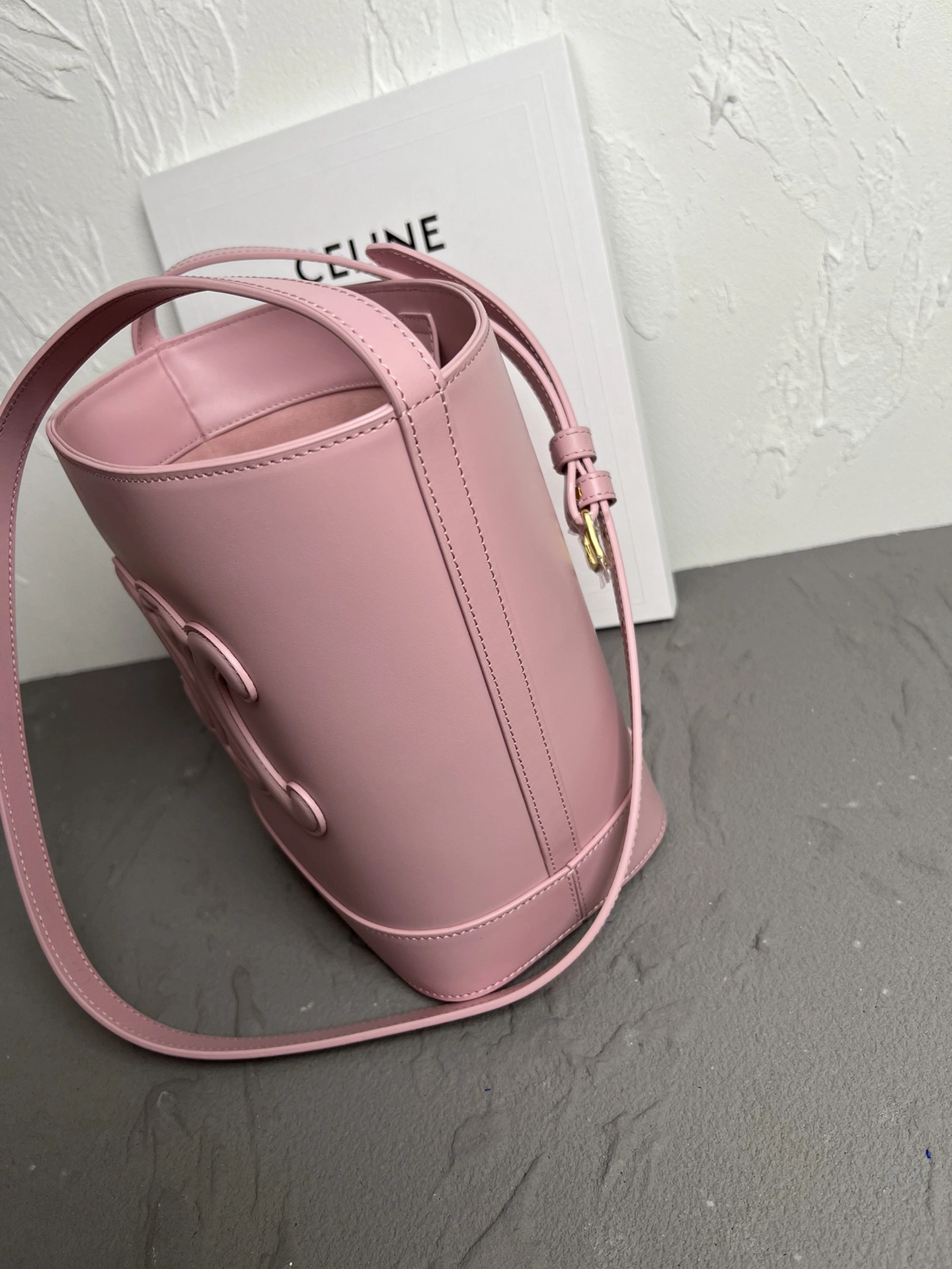 Reliable Celine Bucket Bags 78514