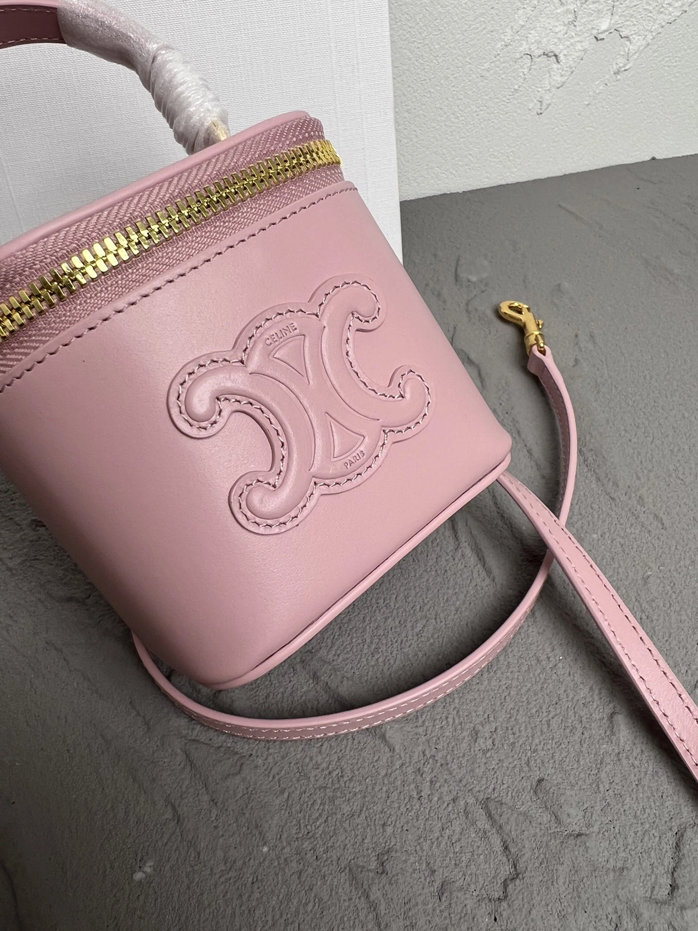 Celine Bucket Bags TechFriendly 78517