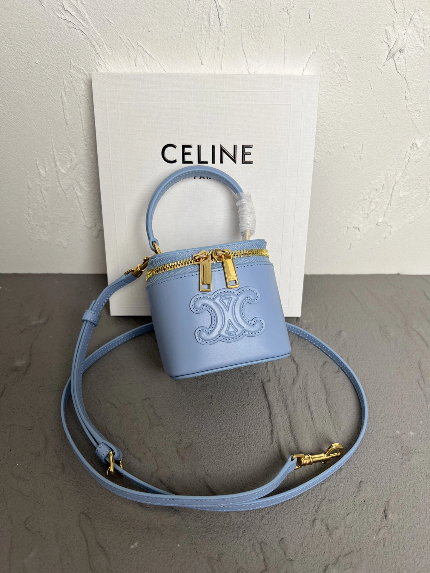 Celine Bucket Bags Snug 78521