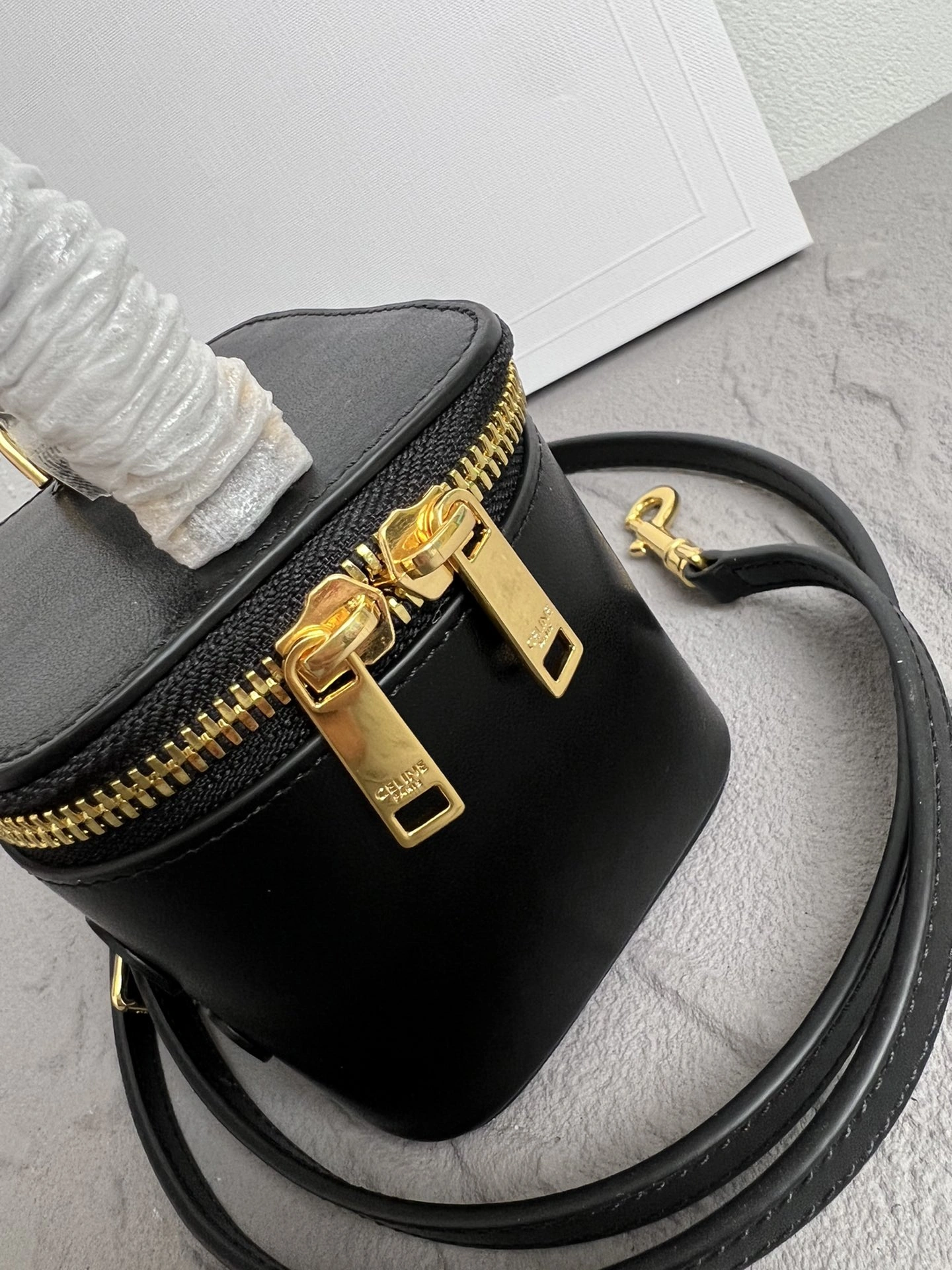Sporty Celine Bucket Bags 78510