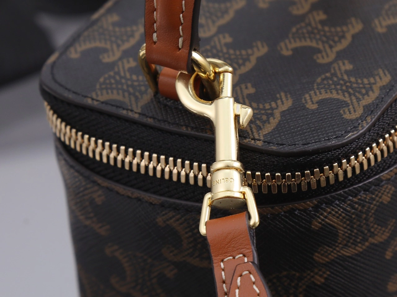 ZeroBulk Celine Bucket Bags 78505