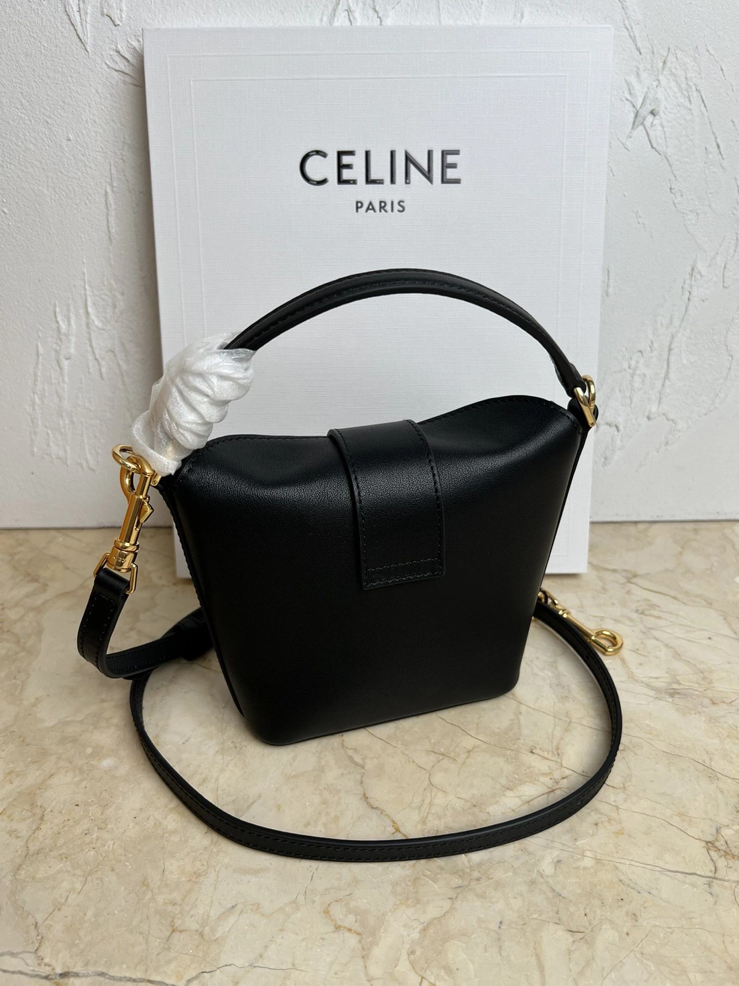Refined Celine Bucket Bags 73696