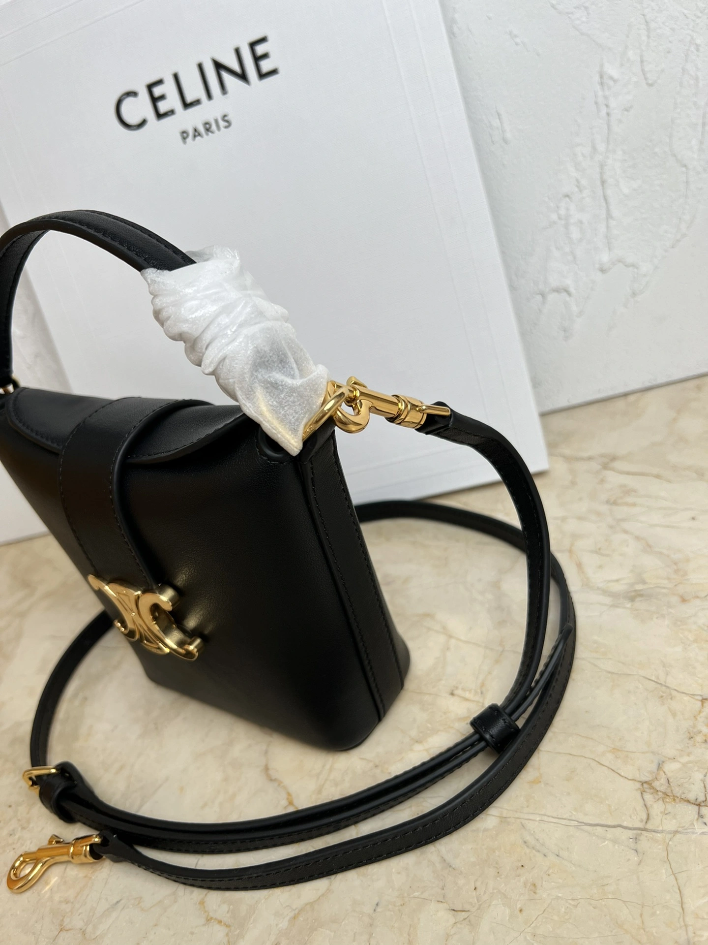Refined Celine Bucket Bags 73696