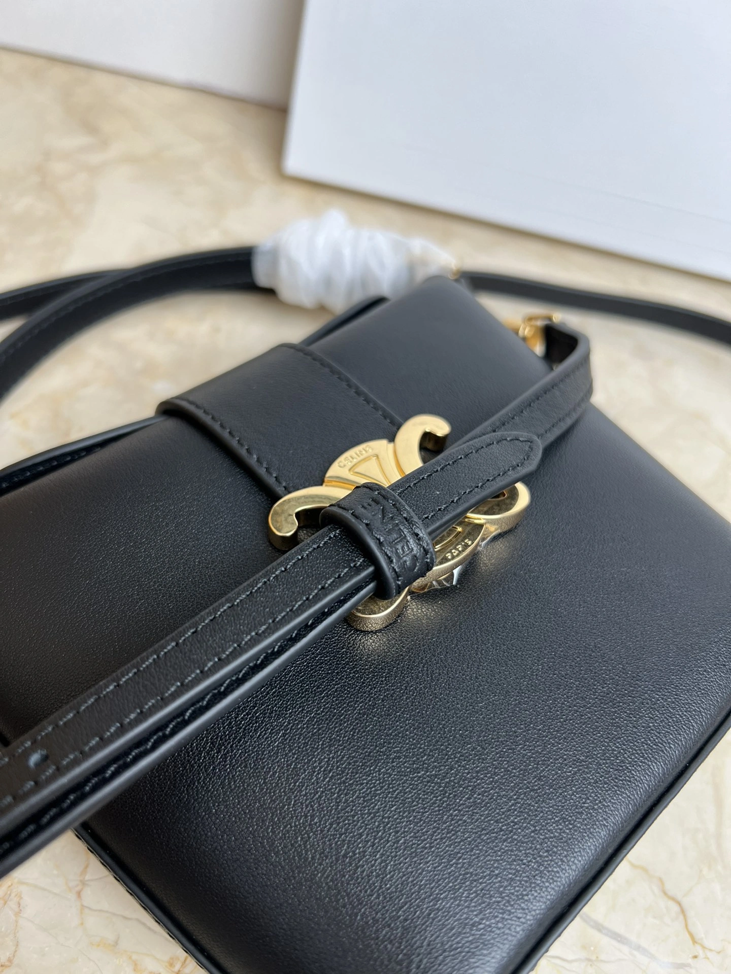Refined Celine Bucket Bags 73696