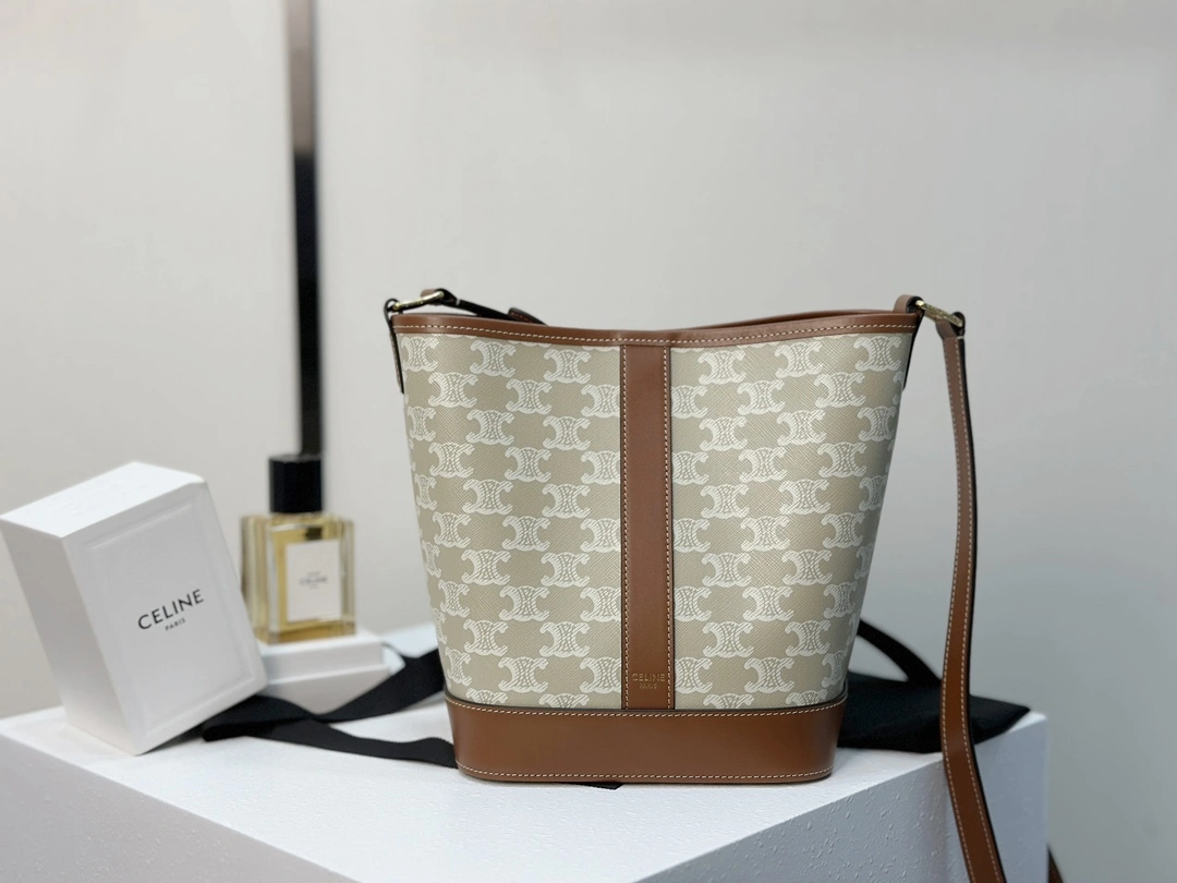 Breathable Celine Bucket Bags 94646
