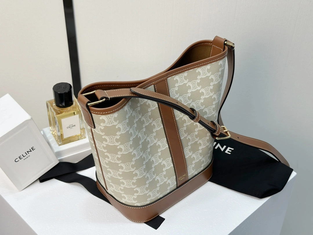 Breathable Celine Bucket Bags 94646