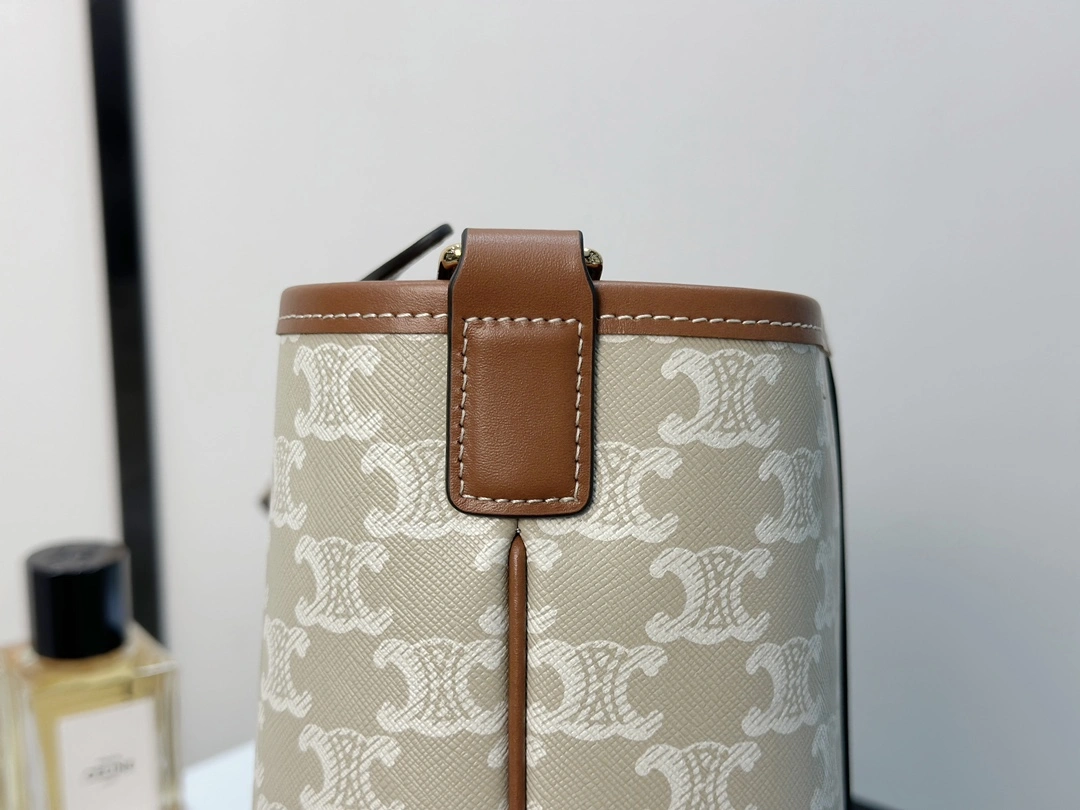 Breathable Celine Bucket Bags 94646
