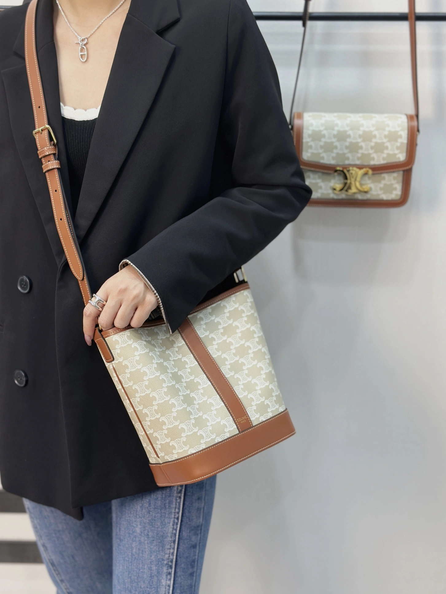 Breathable Celine Bucket Bags 94646