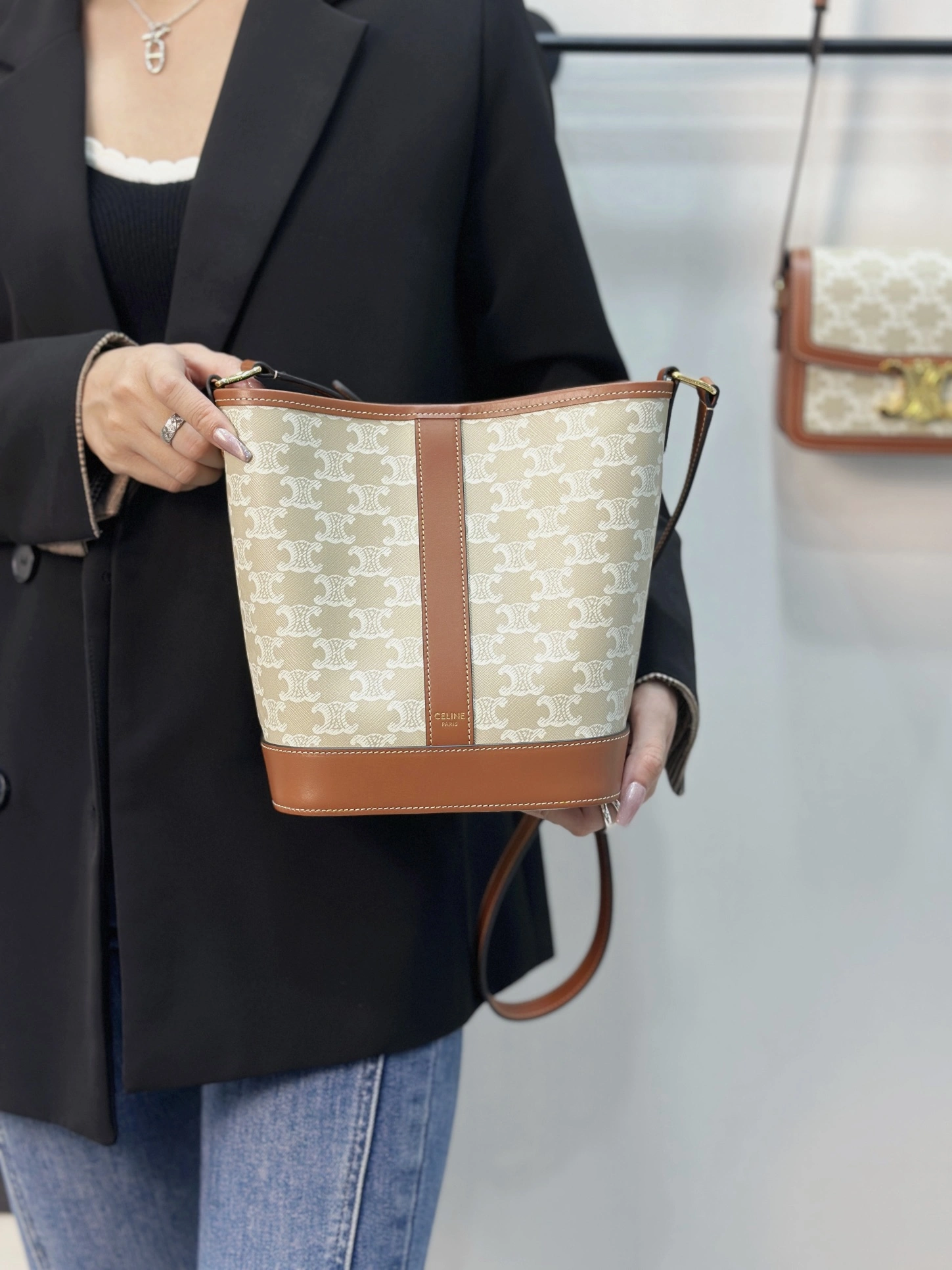 Breathable Celine Bucket Bags 94646