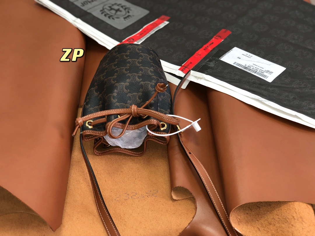 TechFriendly Celine Bucket Bags 94643
