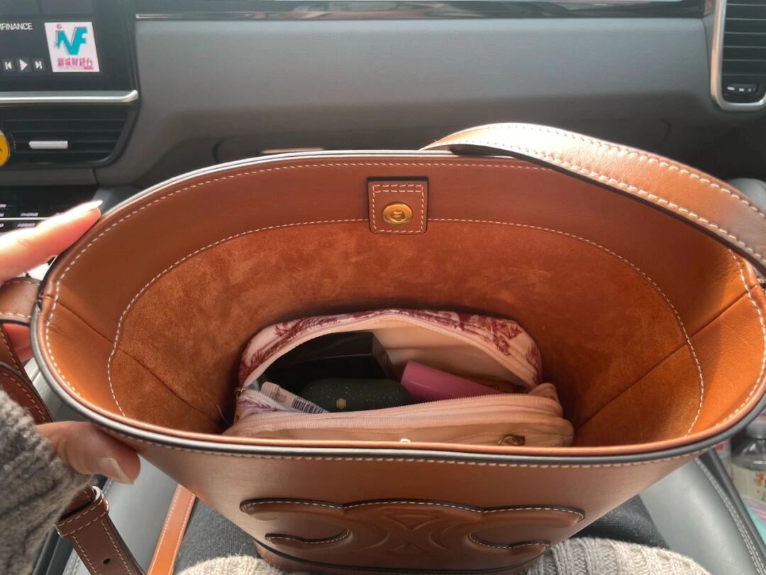 Reliable Celine Bucket Bags 94640