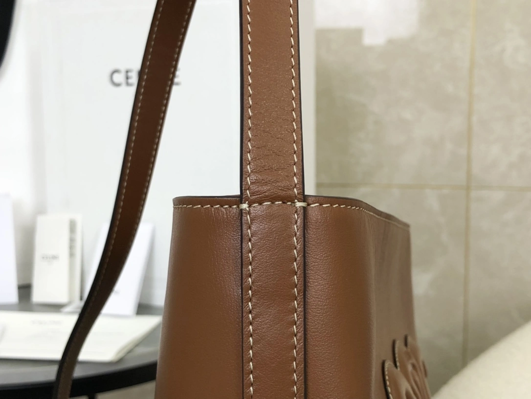 Reliable Celine Bucket Bags 94640