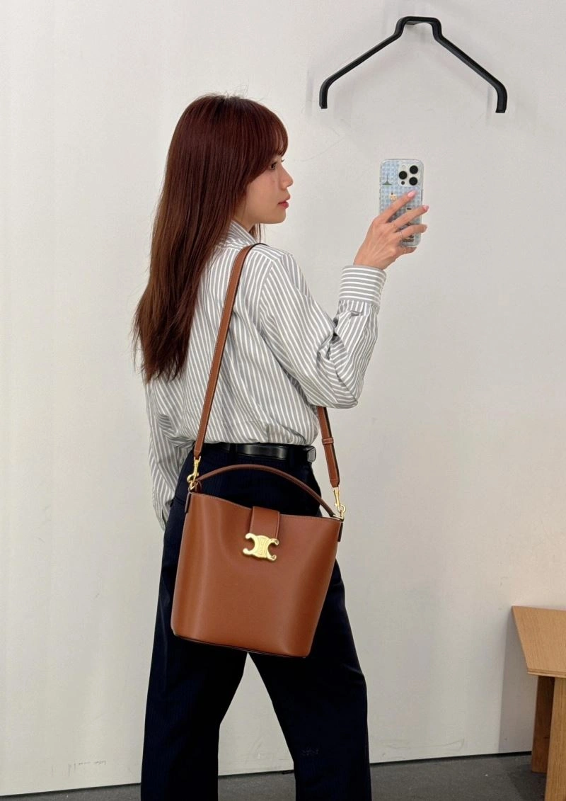 Unisex Celine Bucket Bags 94469