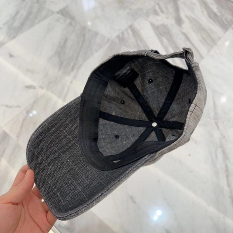 Celine Caps Breathable 260381