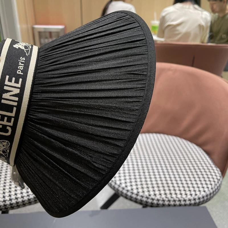 Comfortable Celine Caps 260286