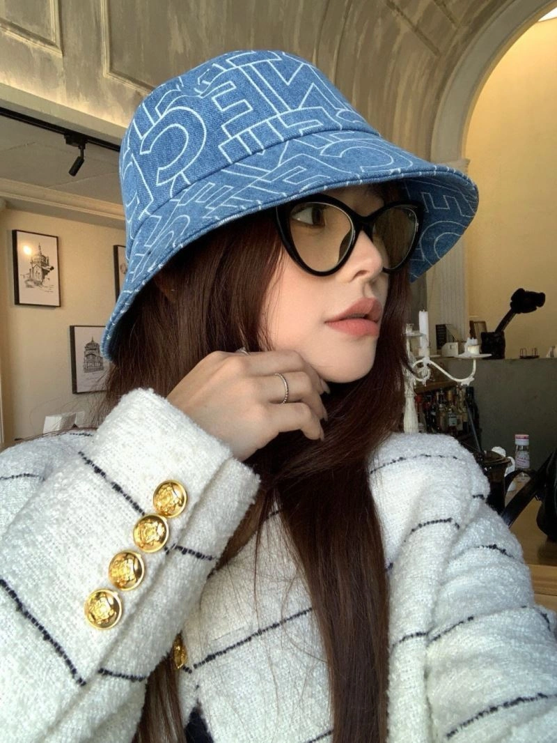 OdorResistant Celine Caps 262495
