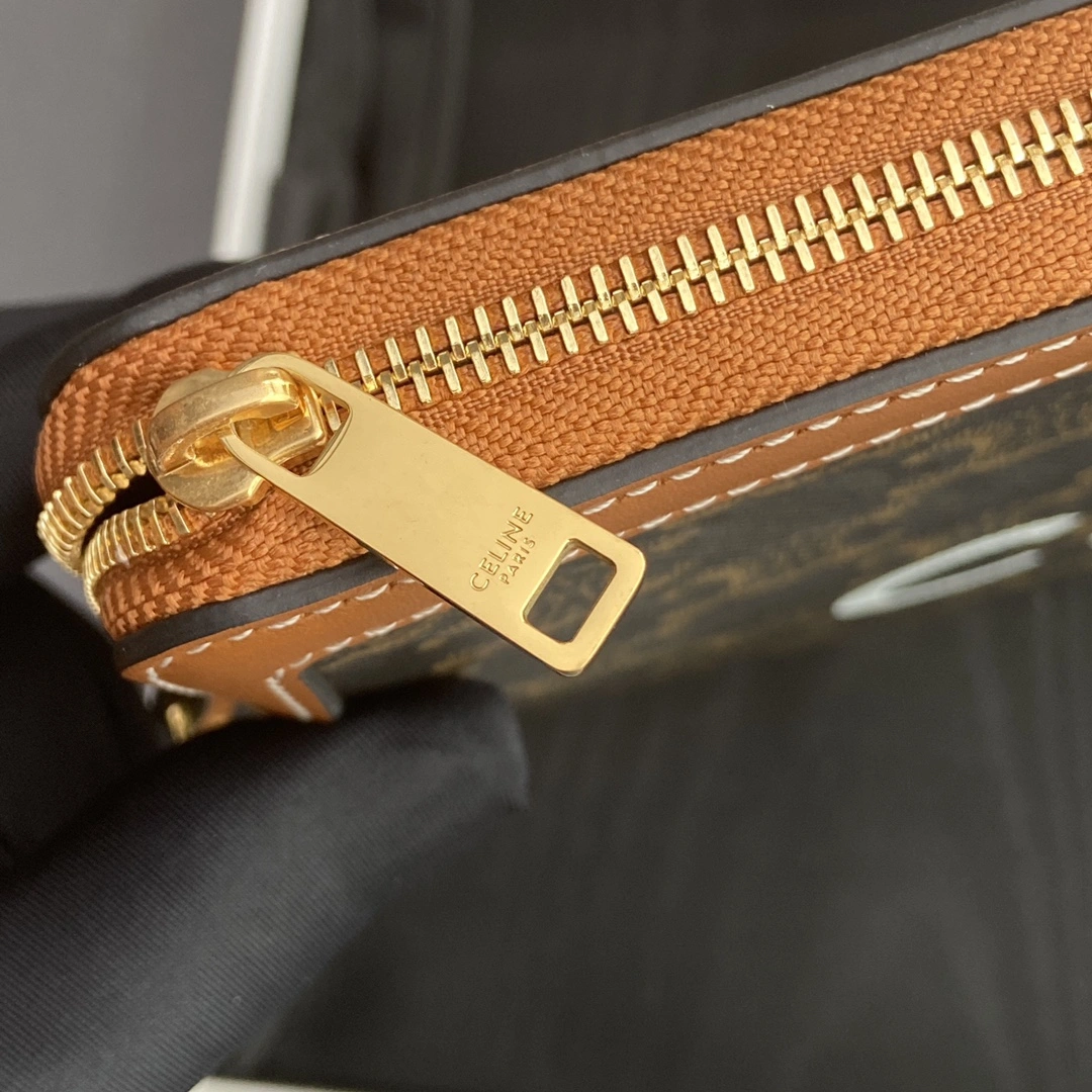 Celine Clutch Bags Tailored 56884