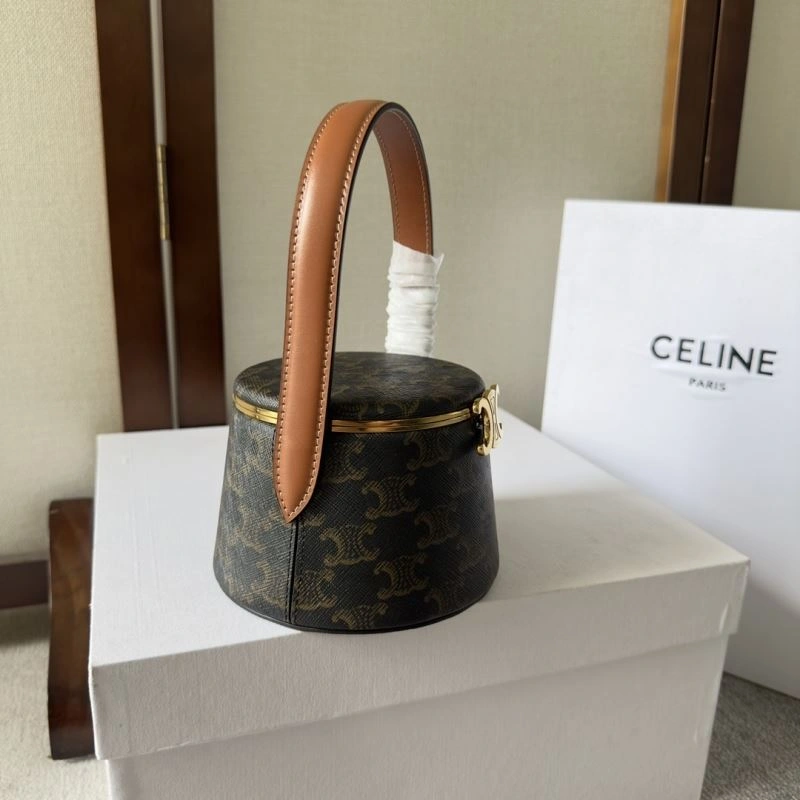 Modern Celine Cosmetic Bags 60561