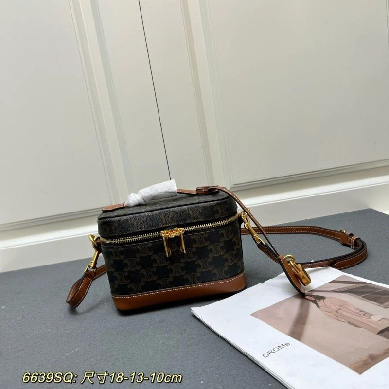 Celine Cosmetic Bags Premium 84523