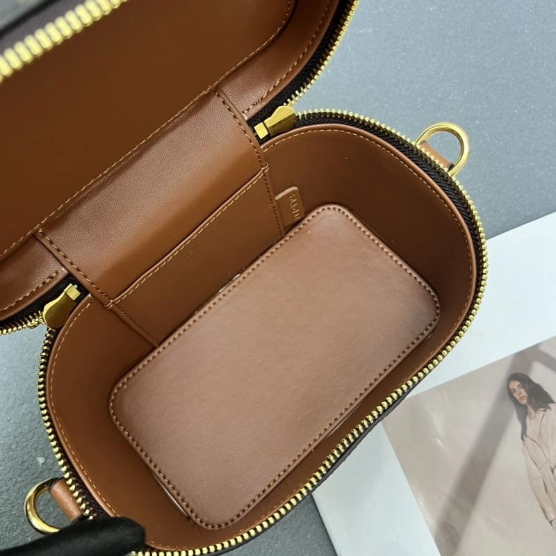 Celine Cosmetic Bags Premium 84523
