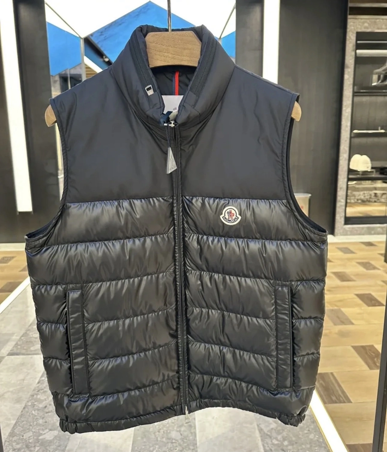 Vibrant Celine Down Jackets 107557