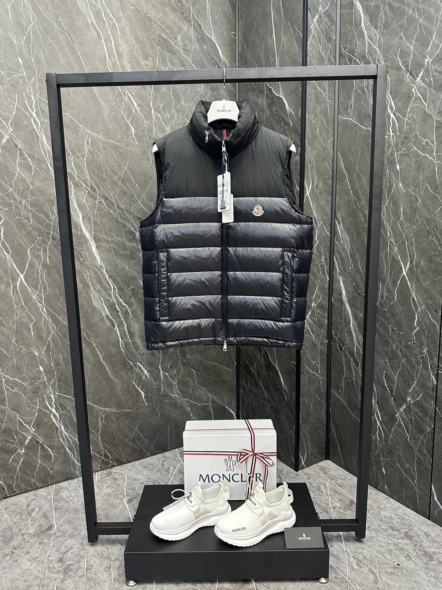 WaterResistant Celine Down Jackets 107558