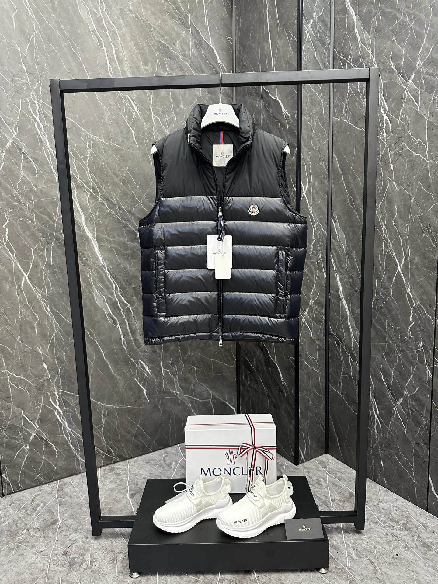 WaterResistant Celine Down Jackets 107558