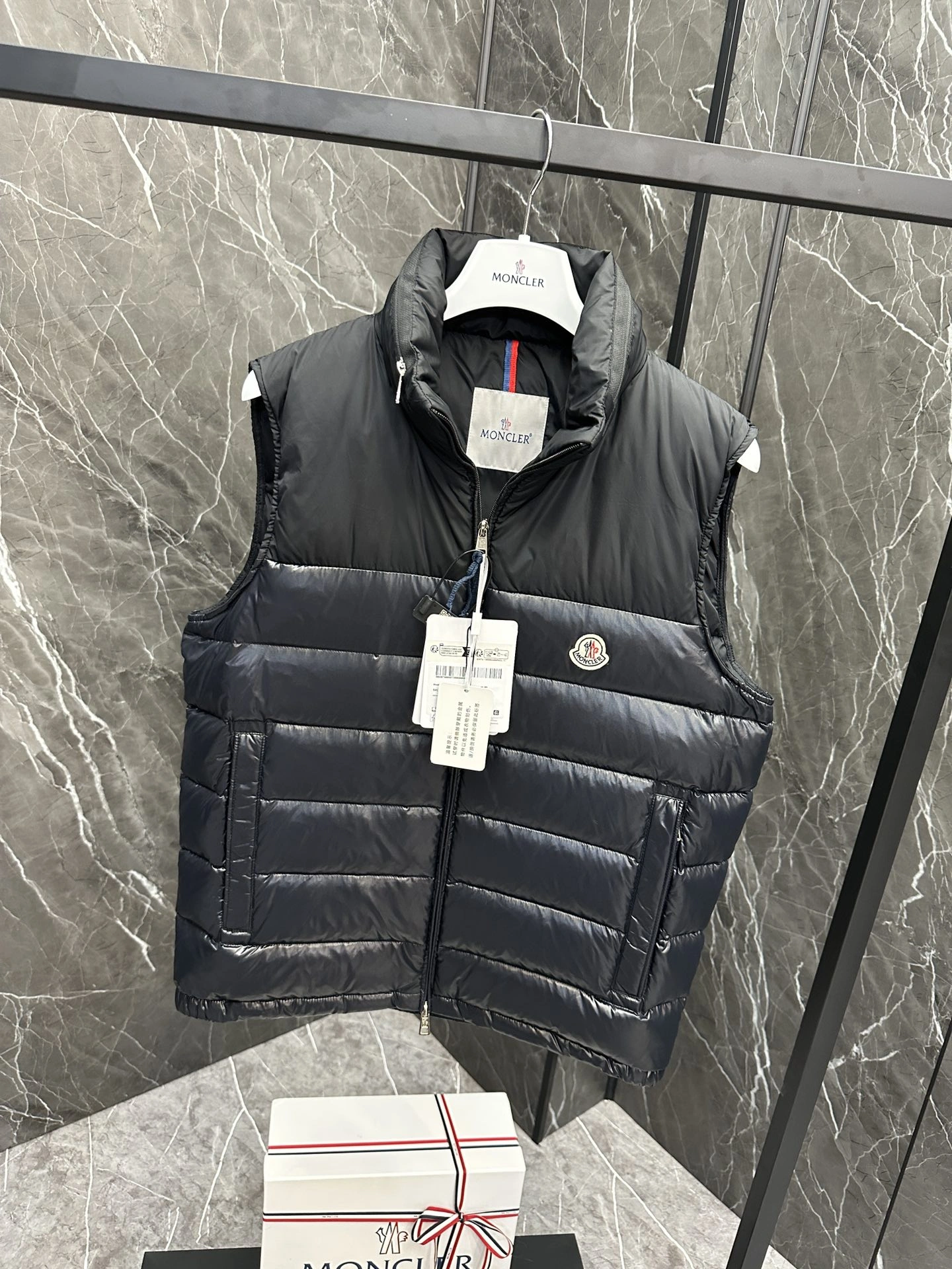 WaterResistant Celine Down Jackets 107558