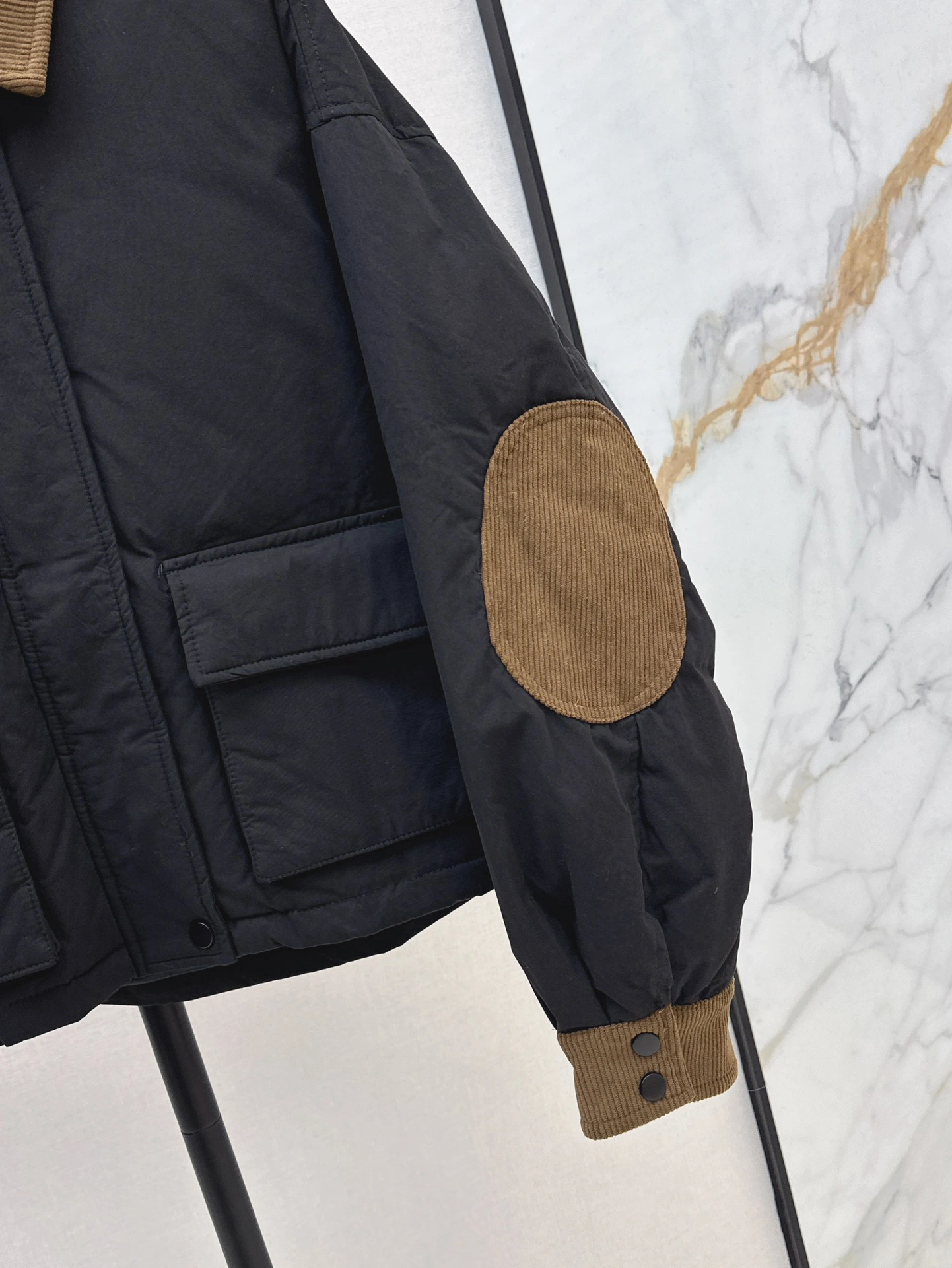 Celine Down Jackets Neat 107539
