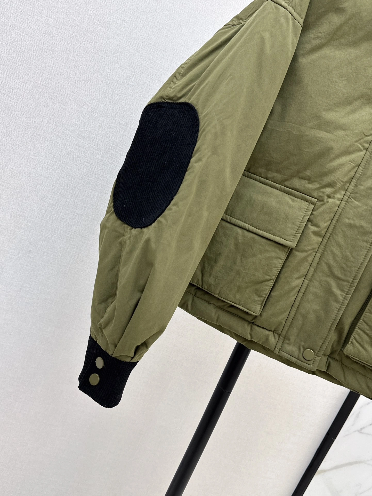 Celine Down Jackets Durable 107544