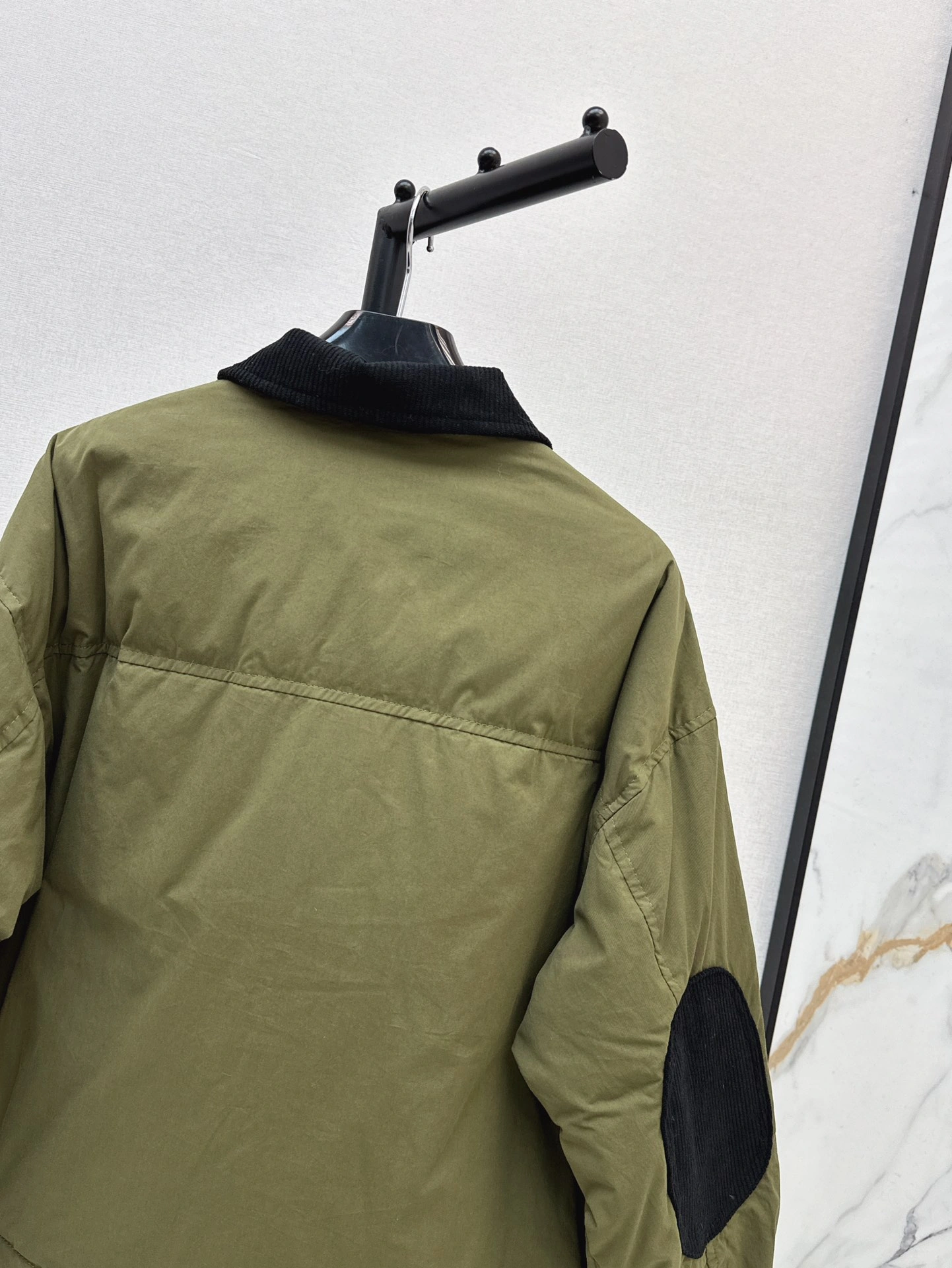 Celine Down Jackets Durable 107544