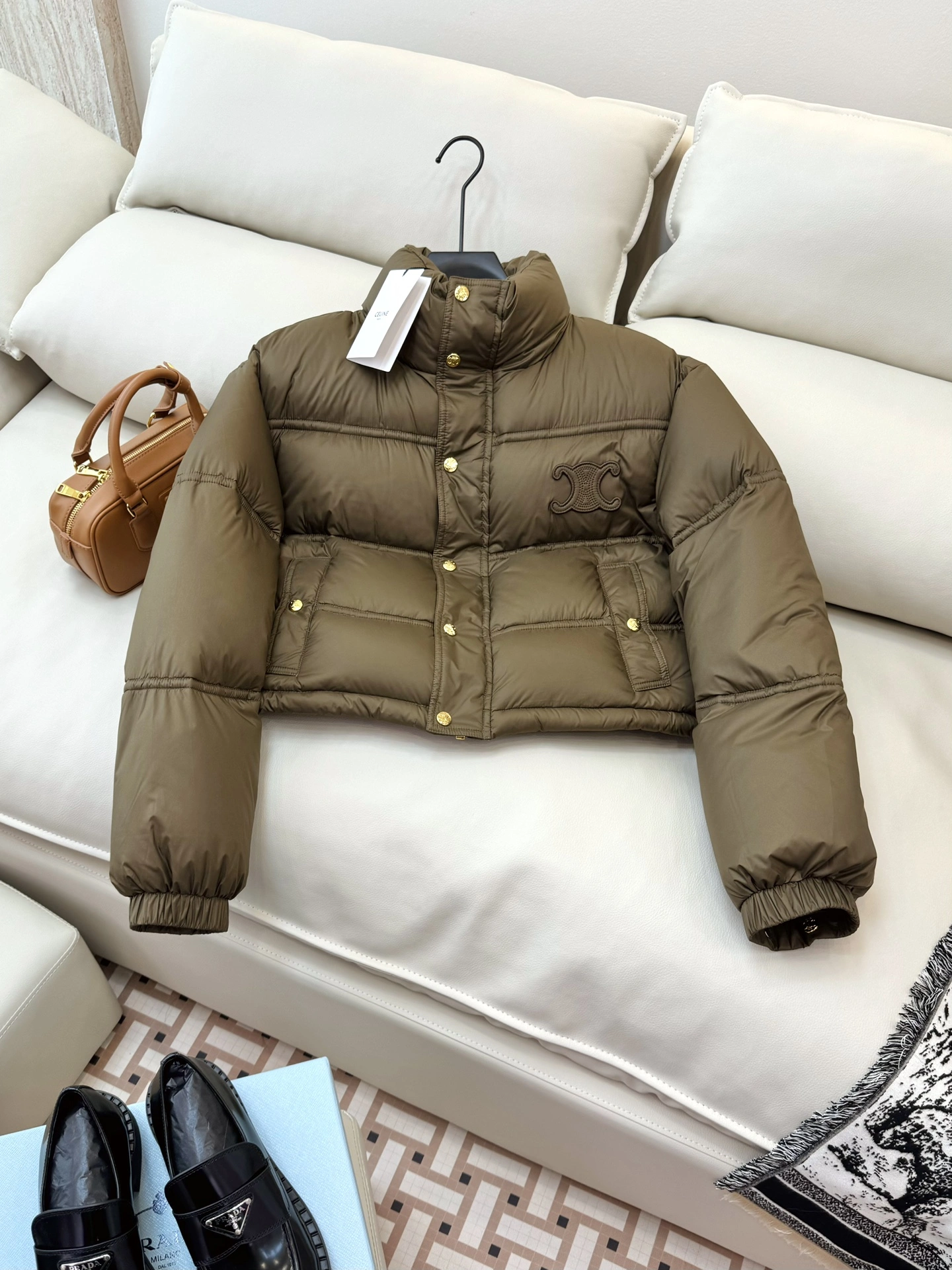 Celine Down Jackets Snug 107540