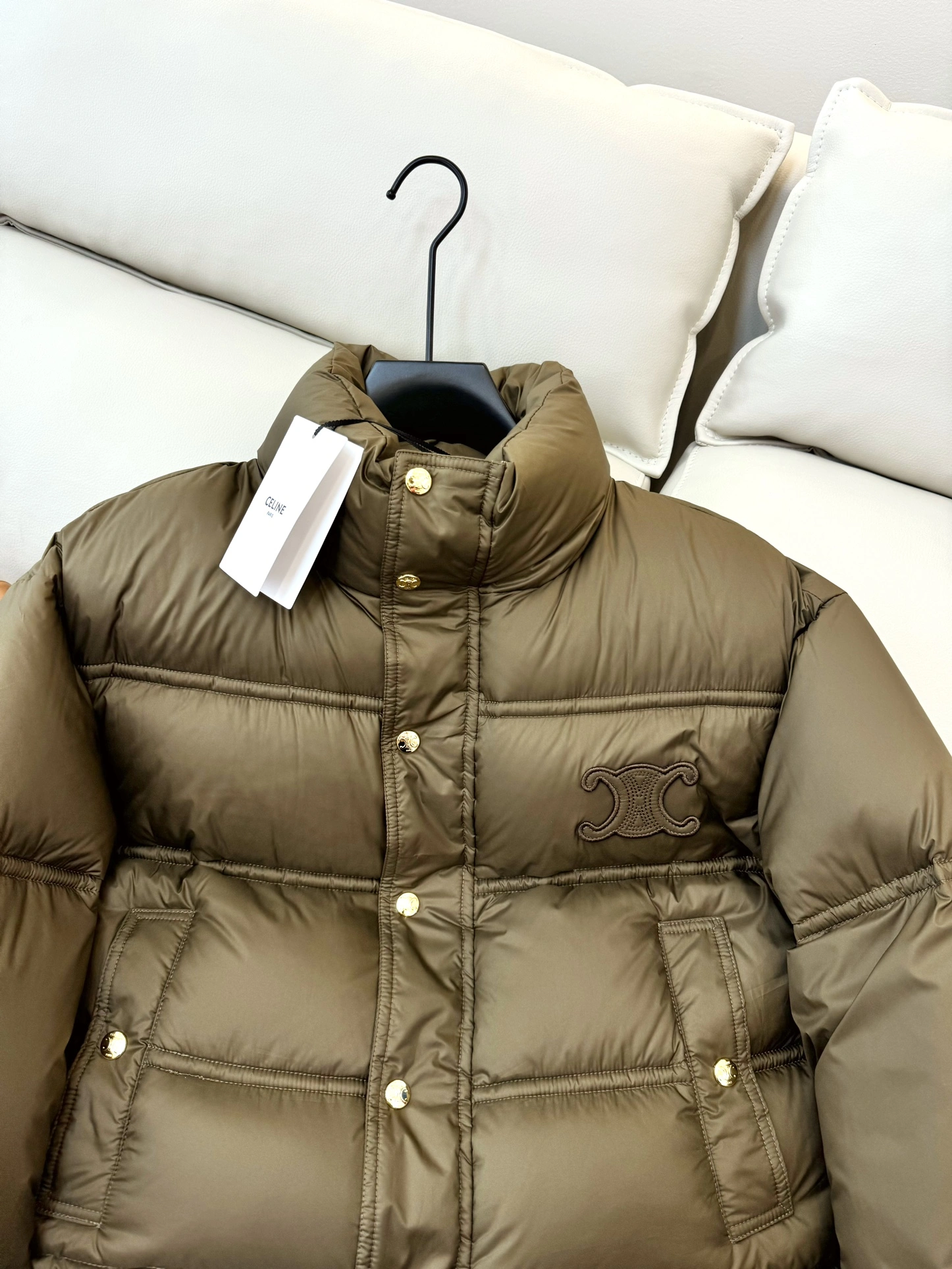 Celine Down Jackets Snug 107540