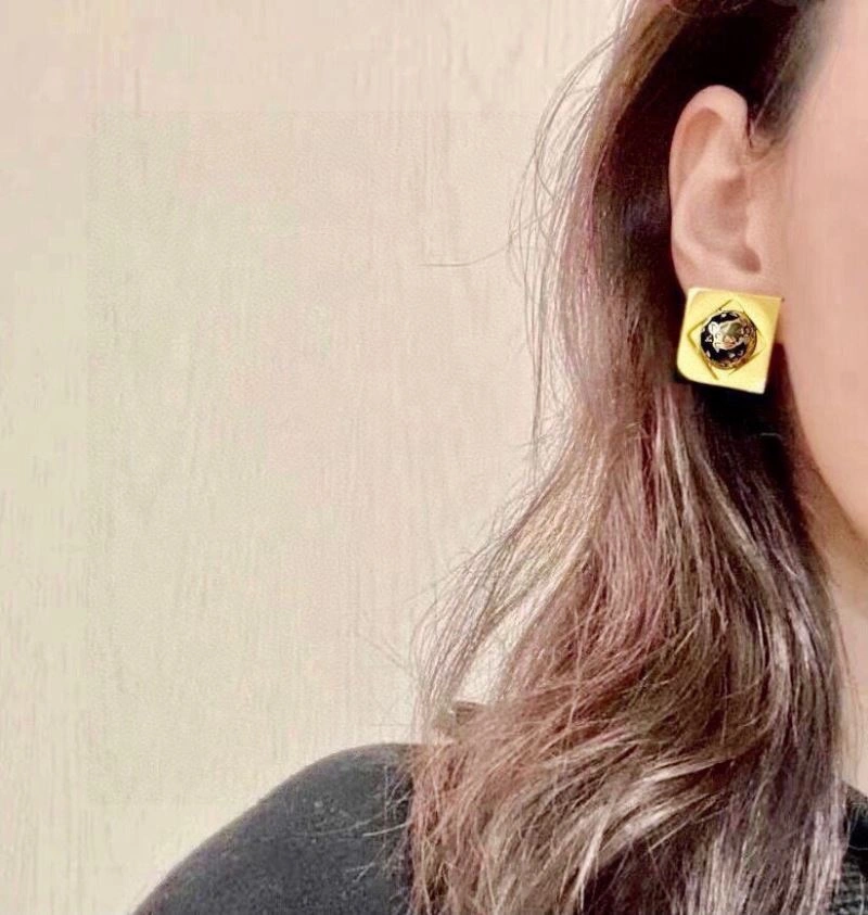 Celine Earrings UrbanStyle 218654