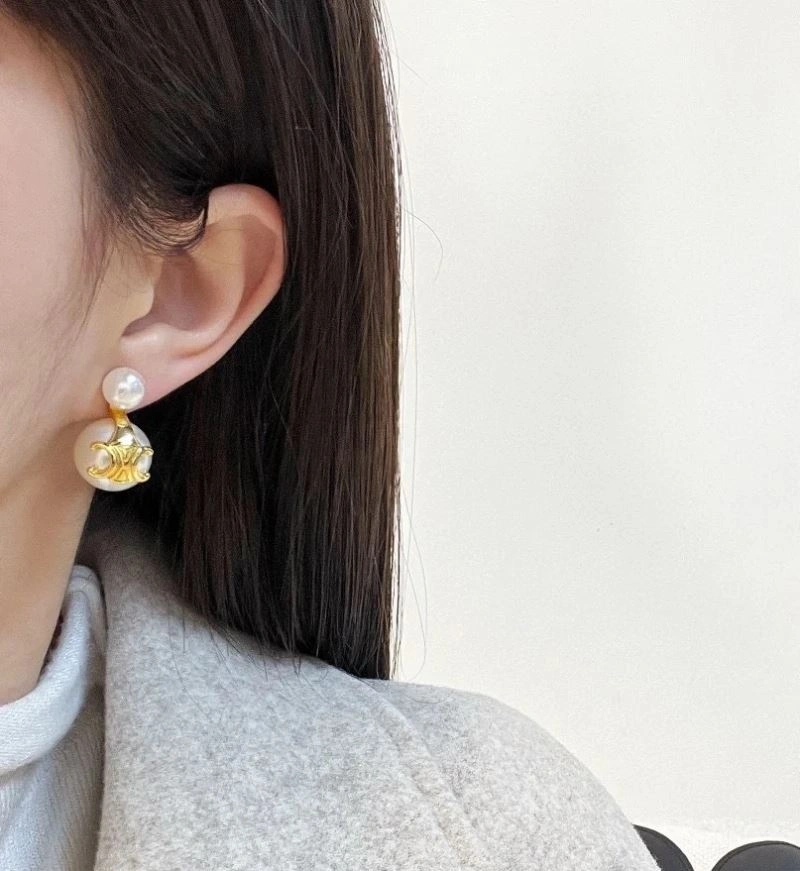 Trendy Celine Earrings 218619