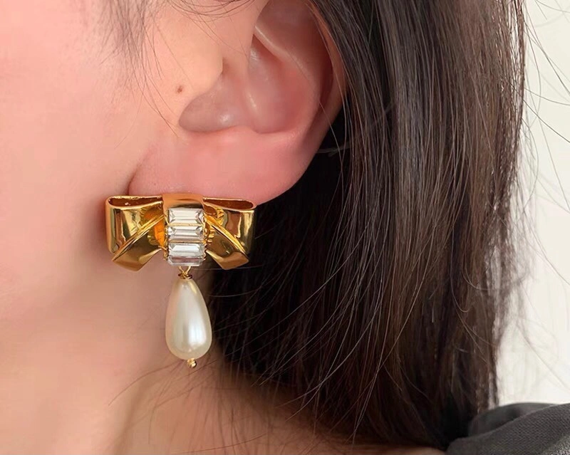 Celine Earrings Trendsetting 218616
