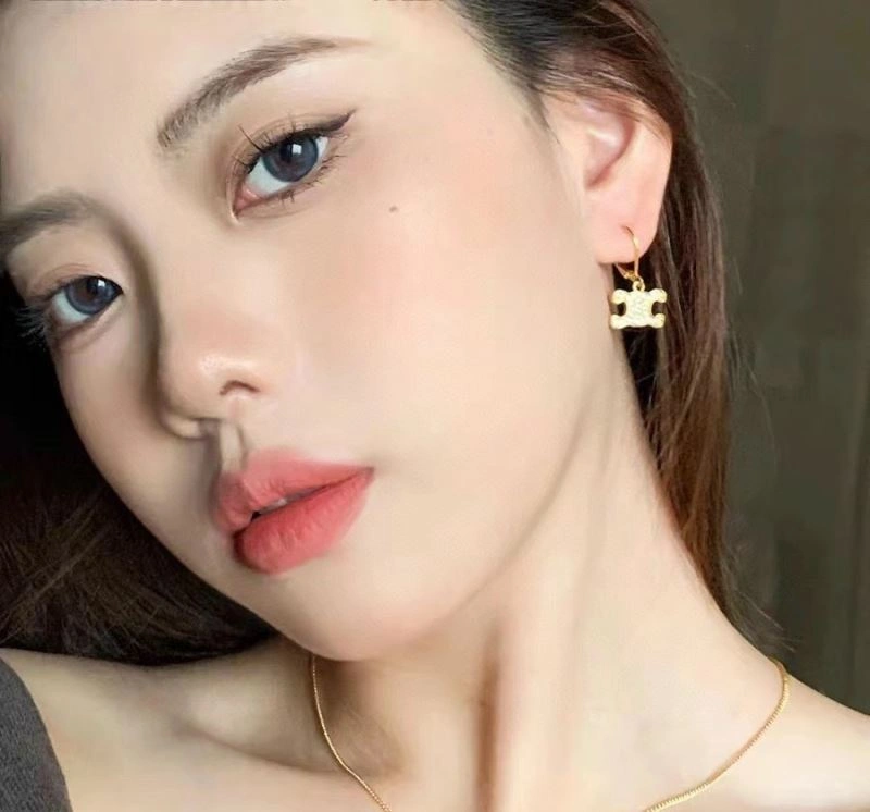 HighQuality Celine Earrings 218734