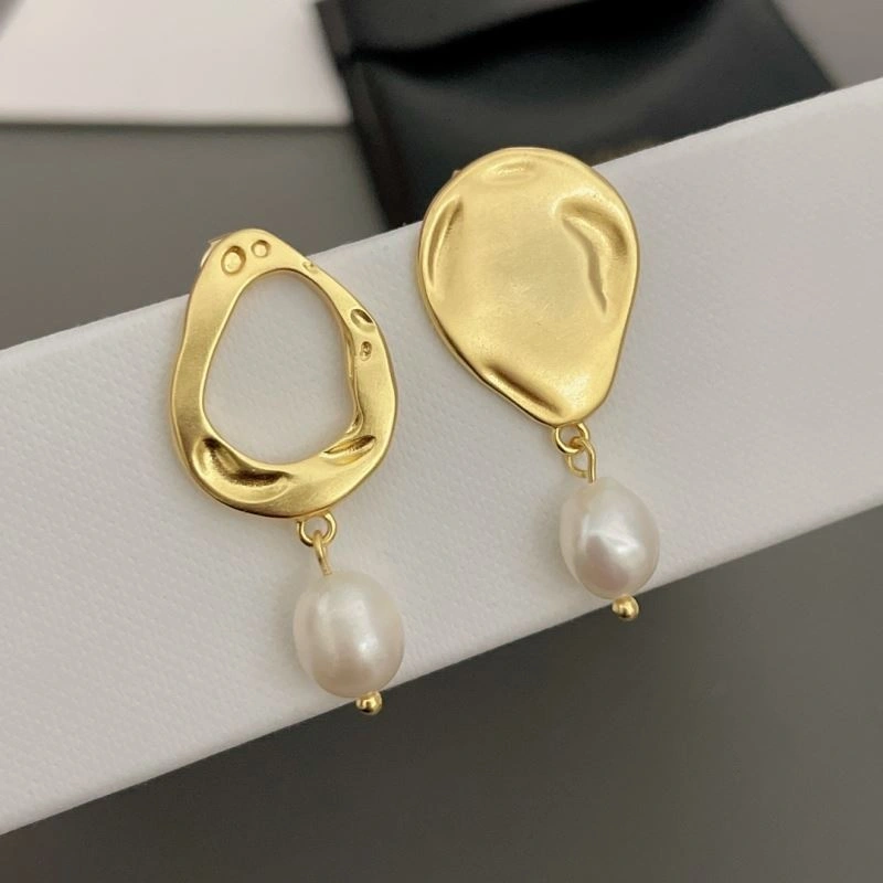 Reliable Celine Earrings 218554
